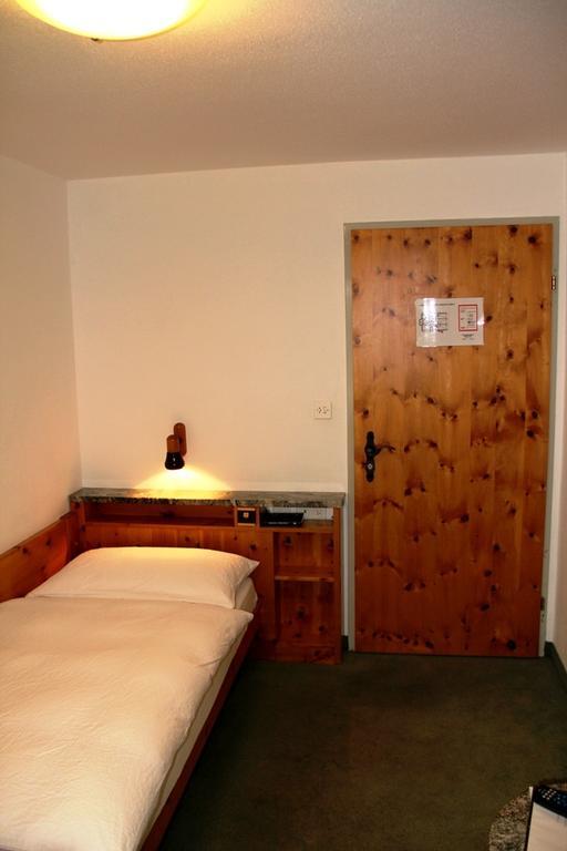 Hotel Primavera Zermatt Ruang foto