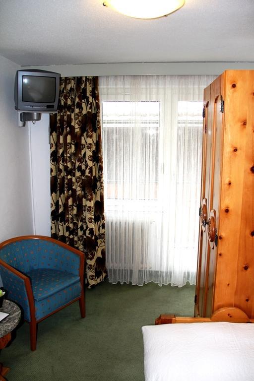 Hotel Primavera Zermatt Bagian luar foto